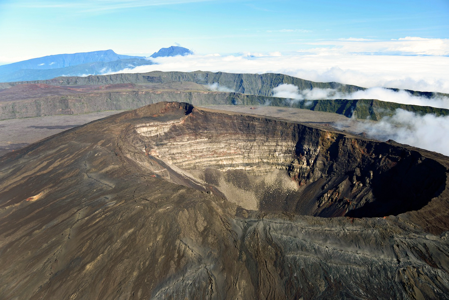 Cratère Dolomieu, Piton de la Fournaise